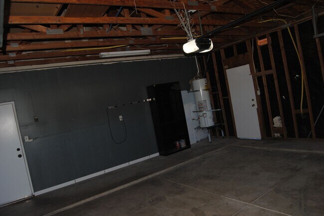 Building Photo - 5603 Summer Solstice Dr