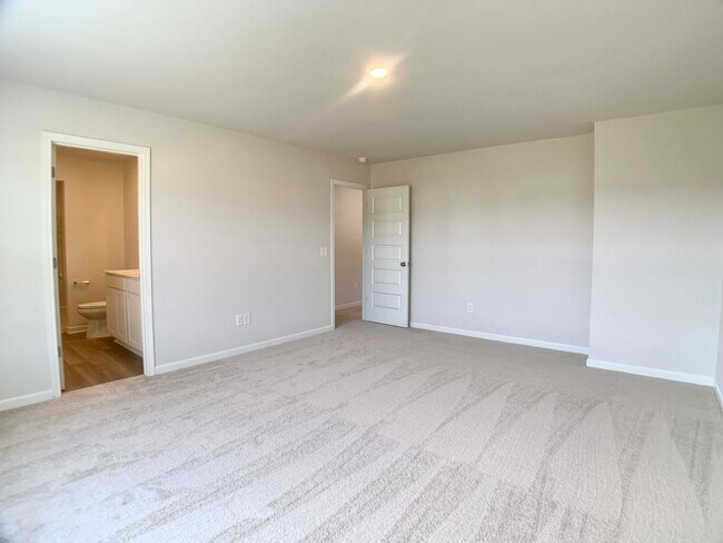 Building Photo - 821 Moray Ln