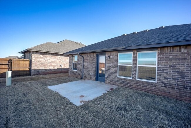 Building Photo - 1222 Sierra Ln