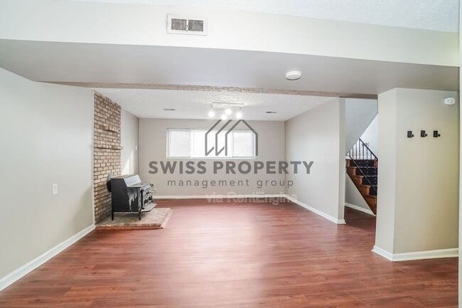 Building Photo - 2928 Landon Dr