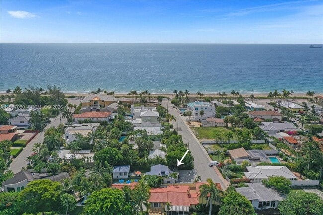 Building Photo - 3305 NE 16th Ct