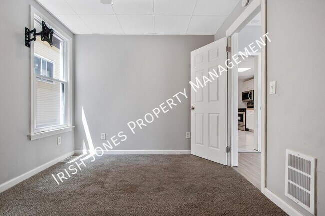 Building Photo - 76 Hammerschmidt Ave