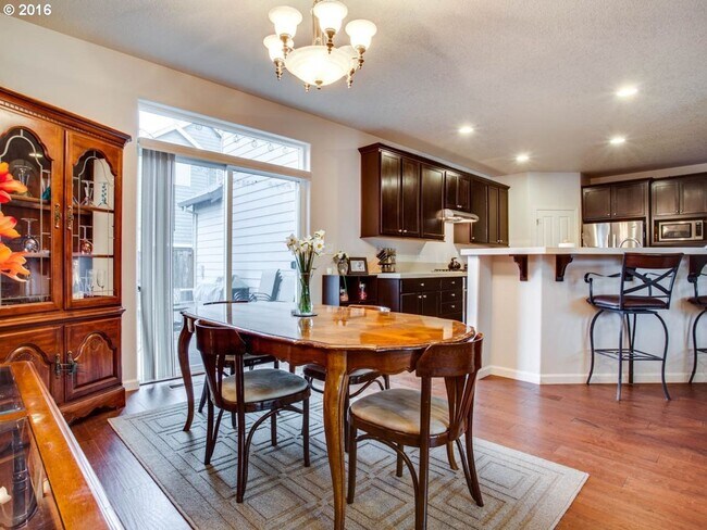 Building Photo - Stunning Home In Hillsboro 3 bedrooms, 2.5 Baths 2,608 Sq. Ft.