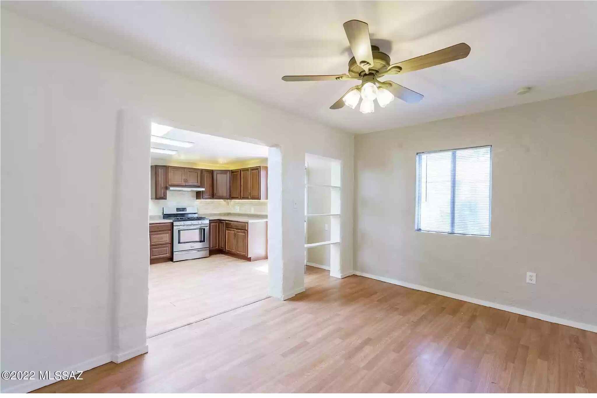 Building Photo - 232 E Pennsylvania Dr