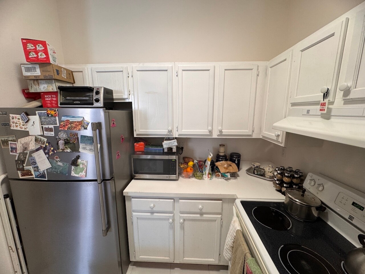 Building Photo - 48 Forest St