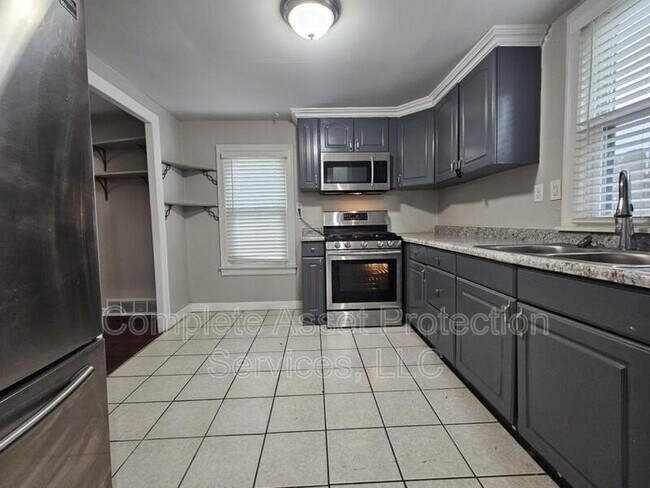 Building Photo - 7209 Catherine St