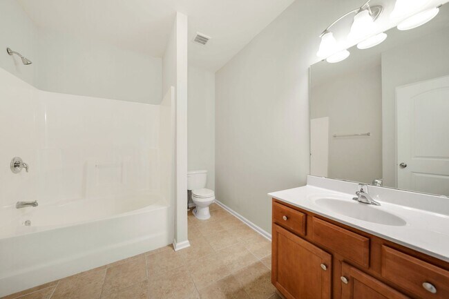 Building Photo - 3408 Alman Dr