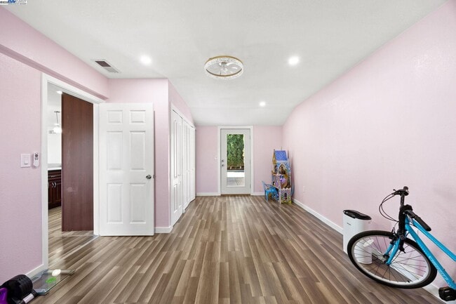 Building Photo - 19695 Bernal St