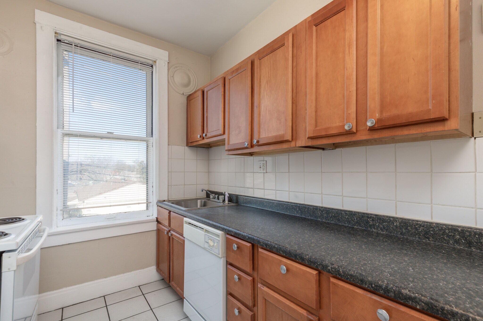 Building Photo - 4989 Arsenal St