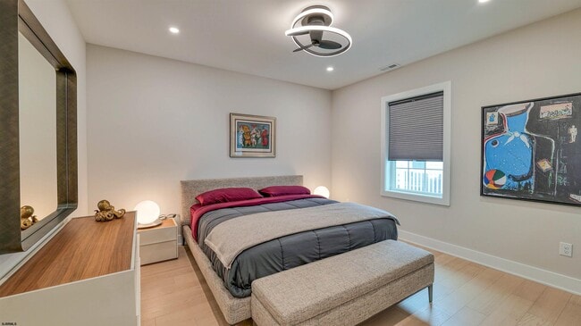 Building Photo - 6223 Winchester Ave