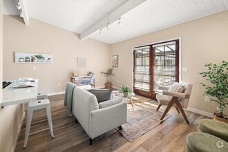Building Photo - Leadbetter Lofts