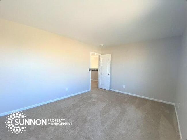 Building Photo - Charming 4 Bed, 3 Bath Home Corner Lot in Indian Trail!