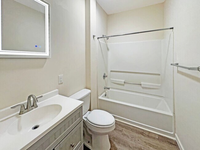 Building Photo - 108-110 N Broad Street