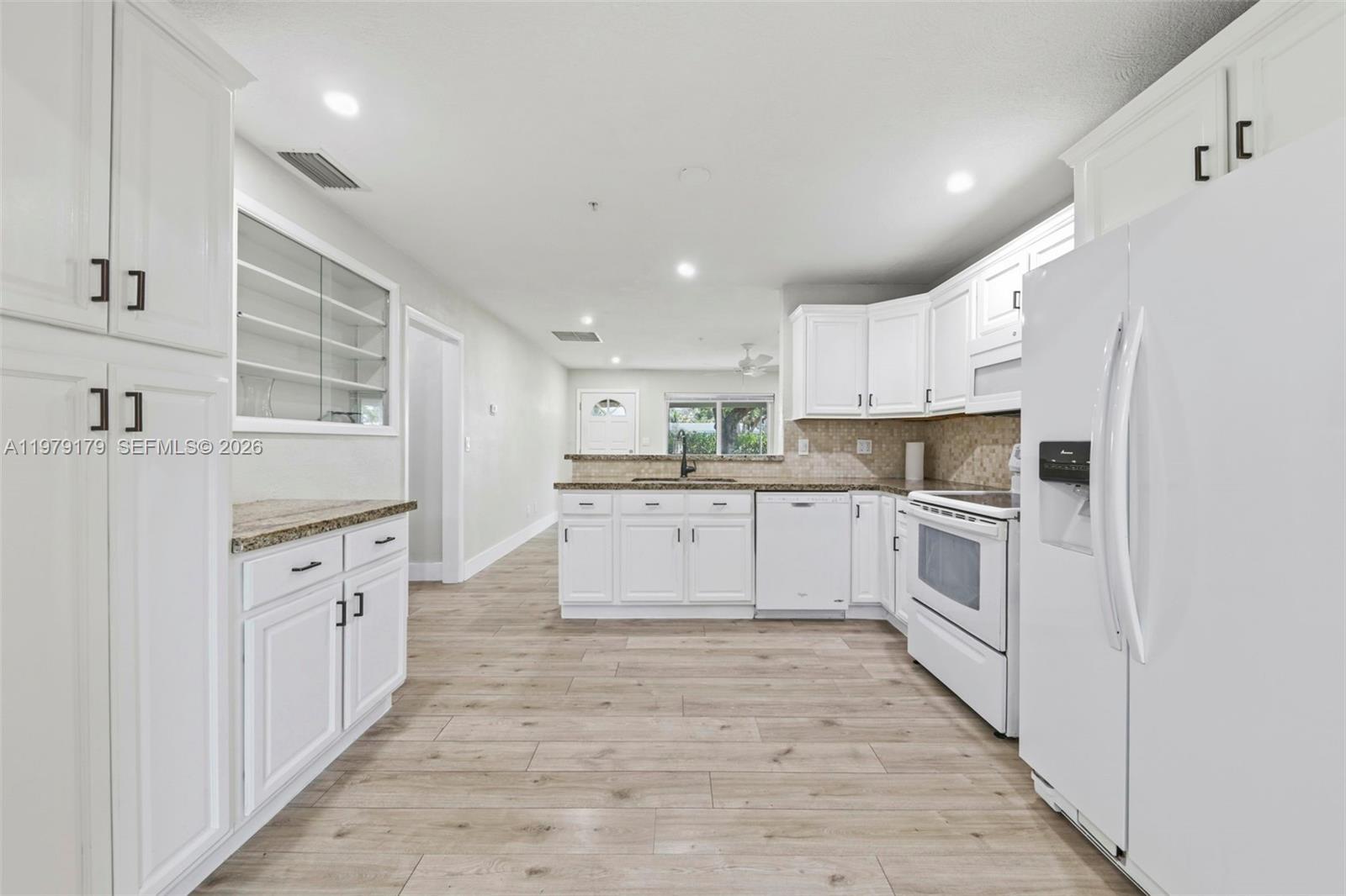 Building Photo - 4561 SW 25th Ter