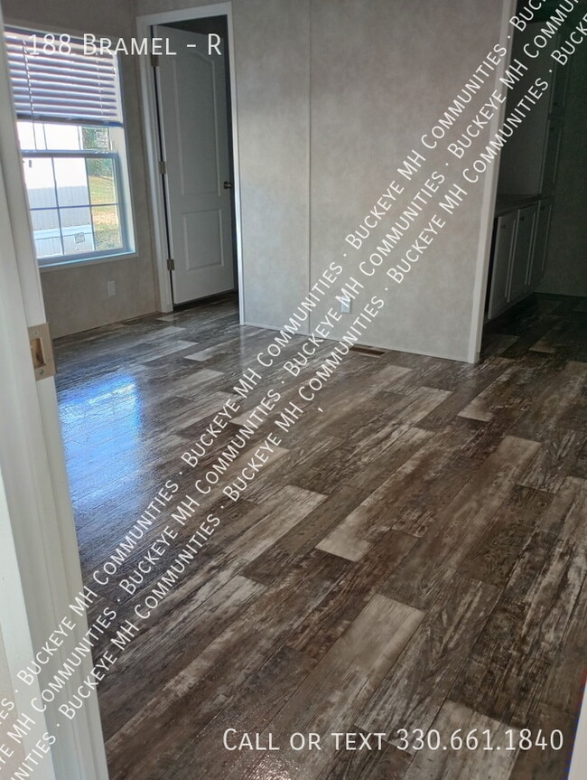 Building Photo - 188 Bramel-R