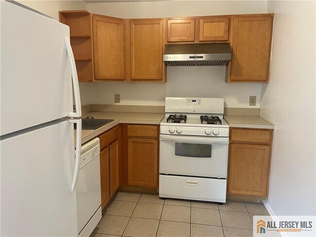 Building Photo - 805 Sunshine Ct