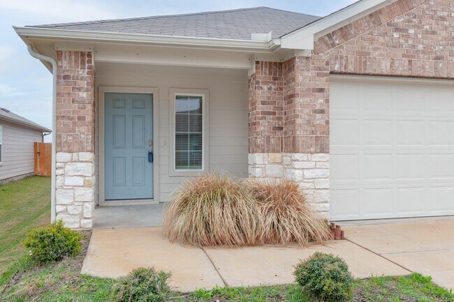 Building Photo - Millcreek Home Ready for September Move-In