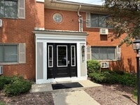 Building Photo - 810 Plate St