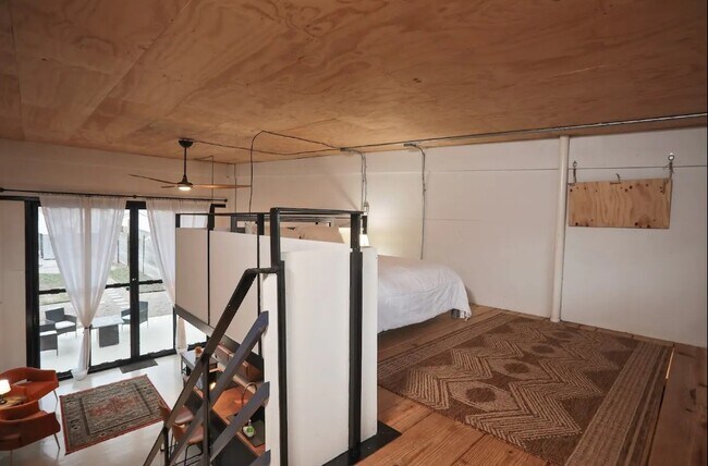 Building Photo - 413 Marret Ave