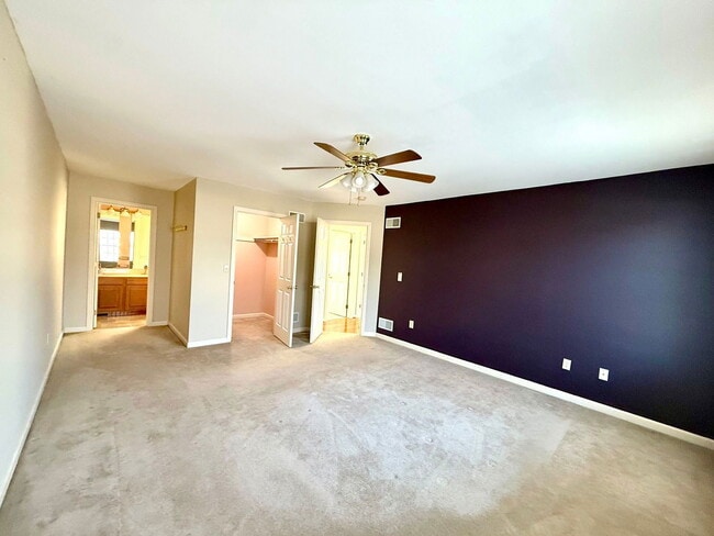 Building Photo - 115 Fleetline St