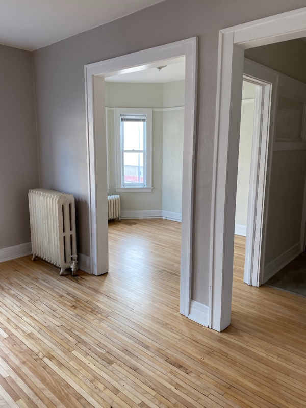 Building Photo - 117-129 N 2nd Ave E