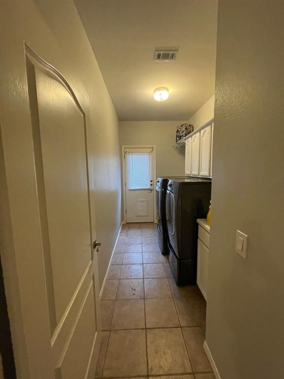 Building Photo - 9919 Barbrook Dr