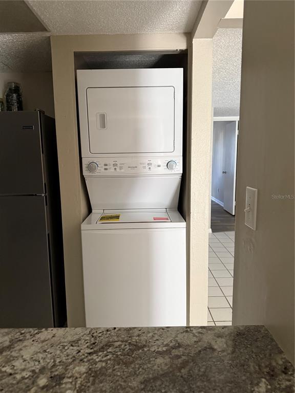 Building Photo - 737 Midway Dr