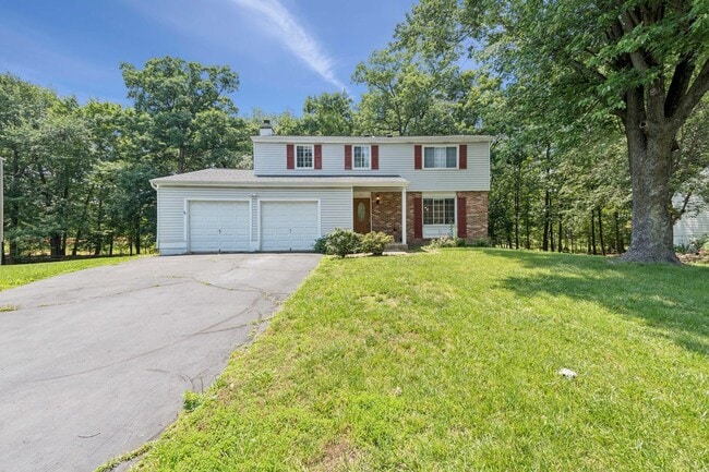 Primary Photo - Home in Highly Desirable Forest Ridge!