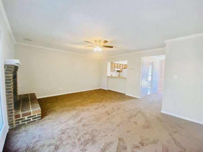 Building Photo - Beautiful 2 Bed Waterfront Townhome in Virginia Beach FOR RENT by PMI VA