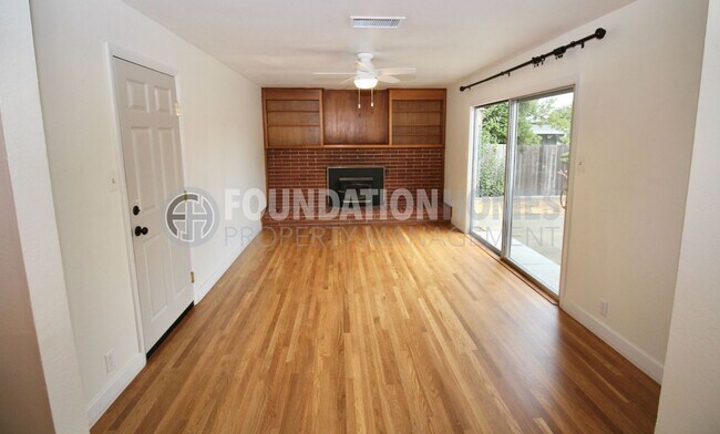 Building Photo - Spacious Single-Level 4BD/2BA Home in Terra Linda - FOUNDATION