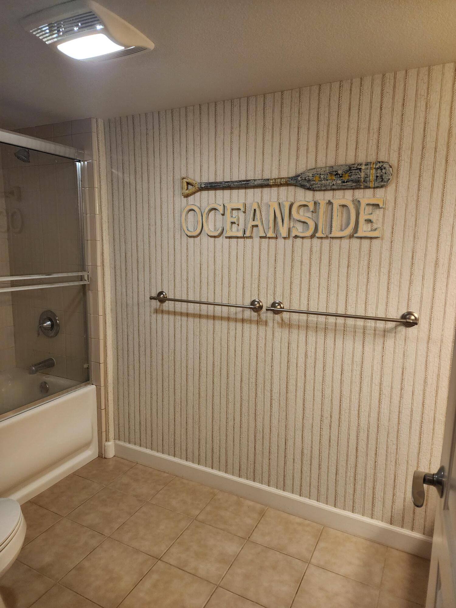 Second bathroom - 1021 Costa Pacifica Way