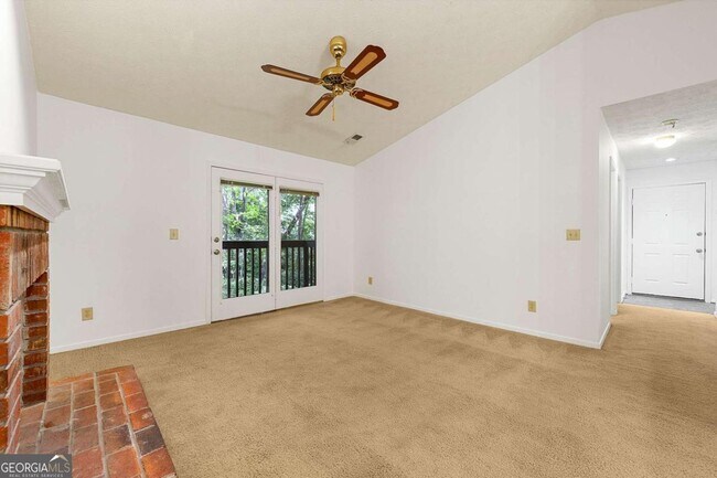 Building Photo - 1306 McClelen Way