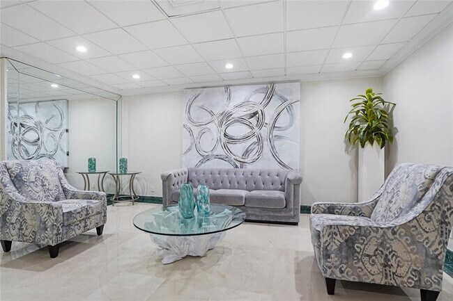 Building Photo - 3900 Galt Ocean Dr