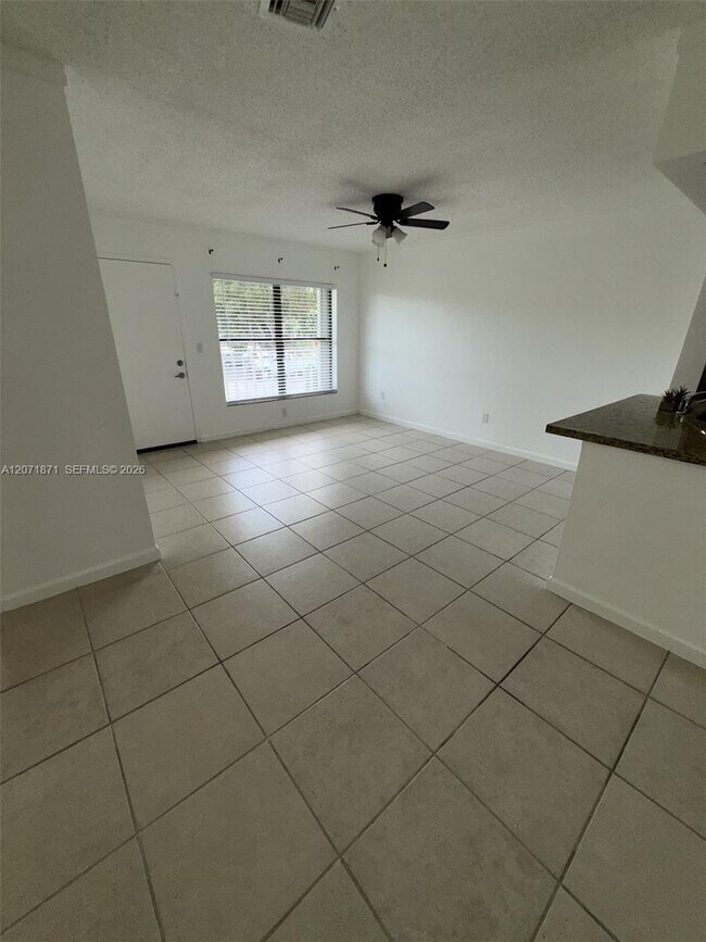 Building Photo - 15324 SW 72nd St