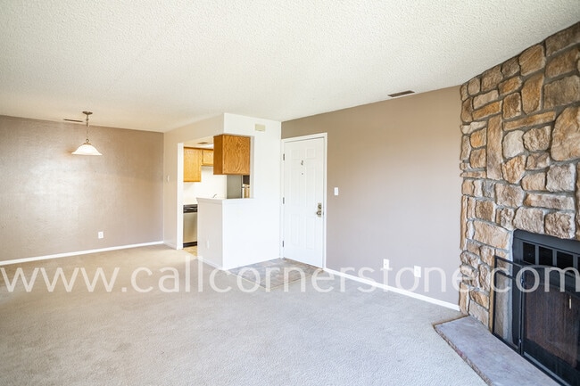 Building Photo - 850 Tenderfoot Hill Rd