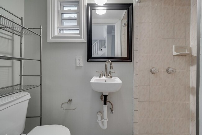 Building Photo - 214 Olean Ave