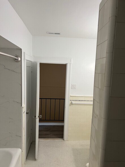 Building Photo - 3451 Aldine St