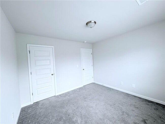 Building Photo - 409 McGinnis Cir