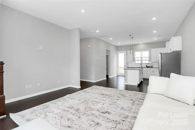 Building Photo - 9439 Ainslie Downs St