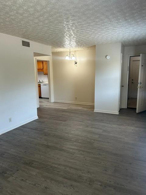 Building Photo - 1409 Stratford Rd