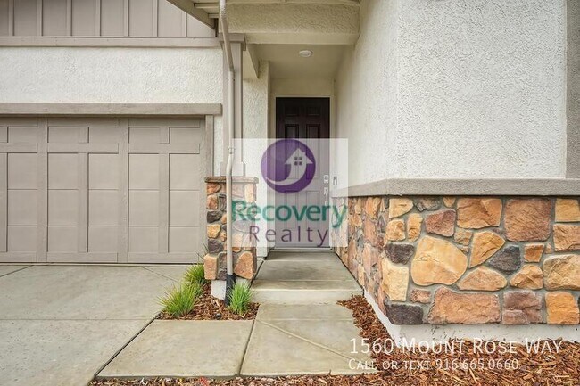 Building Photo - 1560 Mount Rose Ln