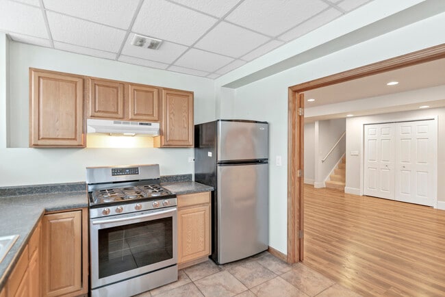 Building Photo - 426 Kingfisher Rd