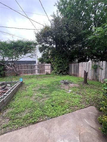 Building Photo - 734 Lariat Ln