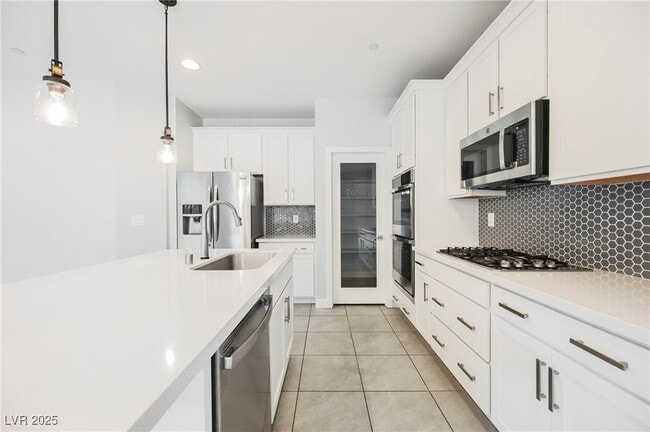 Building Photo - 27 Santo Mio Ct