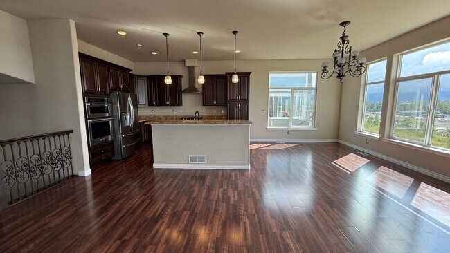 Building Photo - Beautiful Government Hill Home with Amazin...
