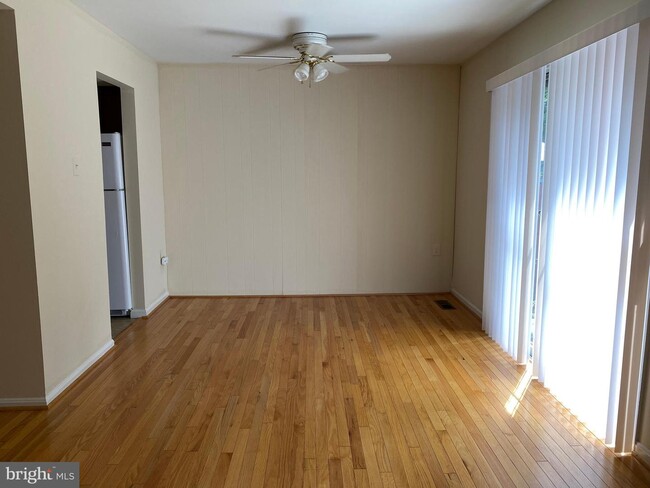 Building Photo - 2822 Hogan Ct