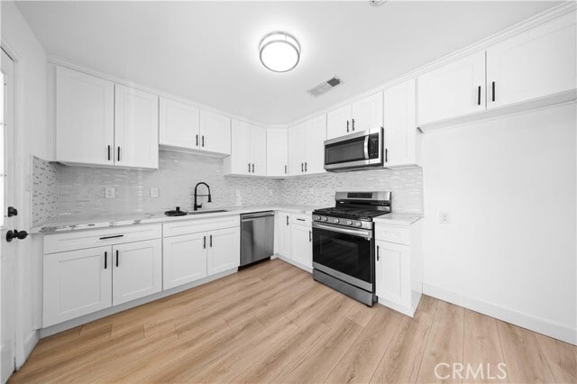 Building Photo - 422 Roosevelt Ave