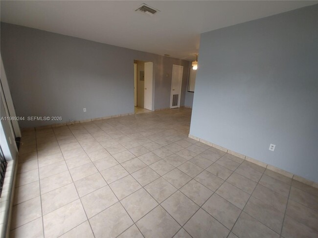 Building Photo - 1501 NE 151st Terrace