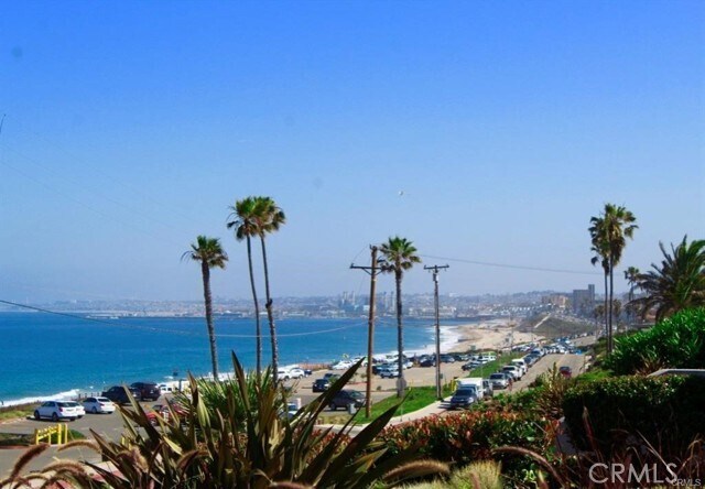 Building Photo - 121 Paseo De La Concha