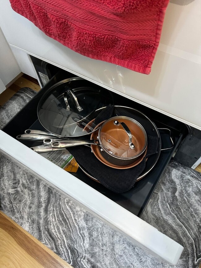 Building Photo - 1095 Canal Ave